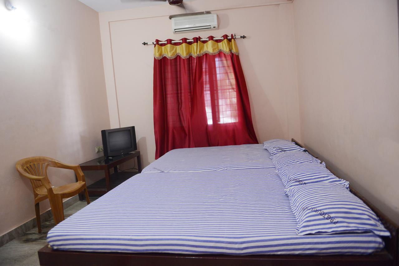 Chottanikara Ppg Tourist Home المظهر الخارجي الصورة