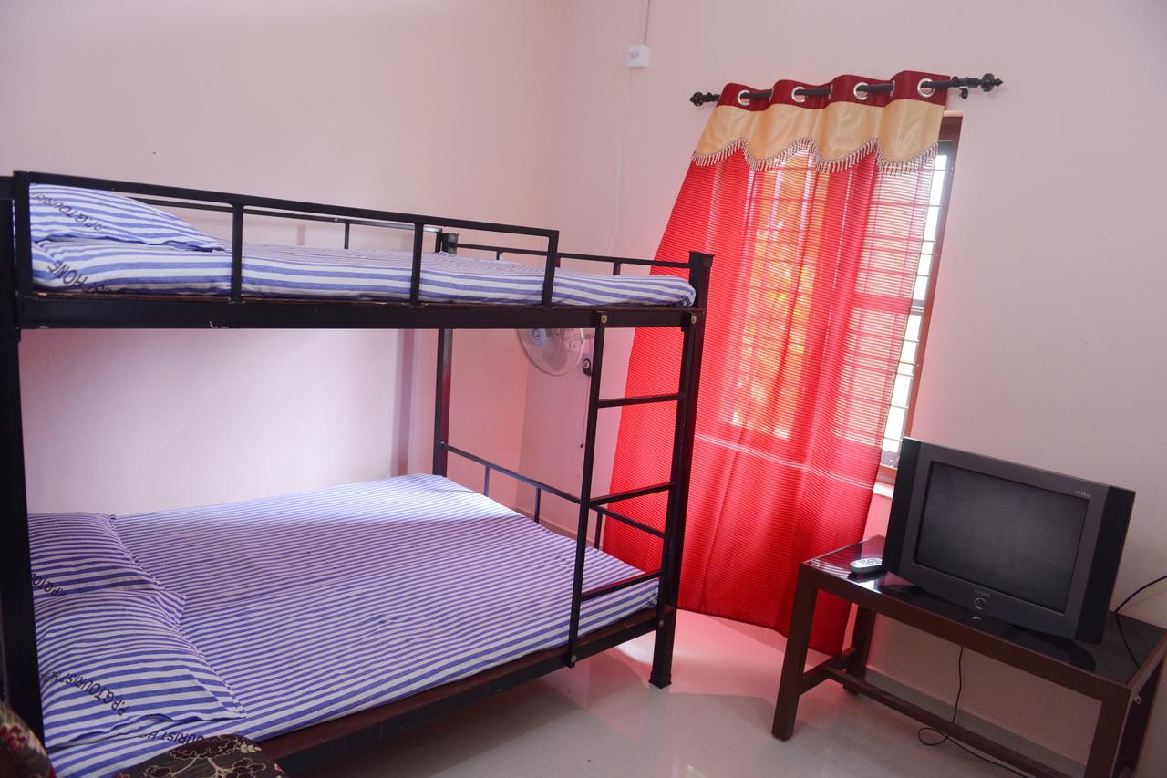 Chottanikara Ppg Tourist Home المظهر الخارجي الصورة